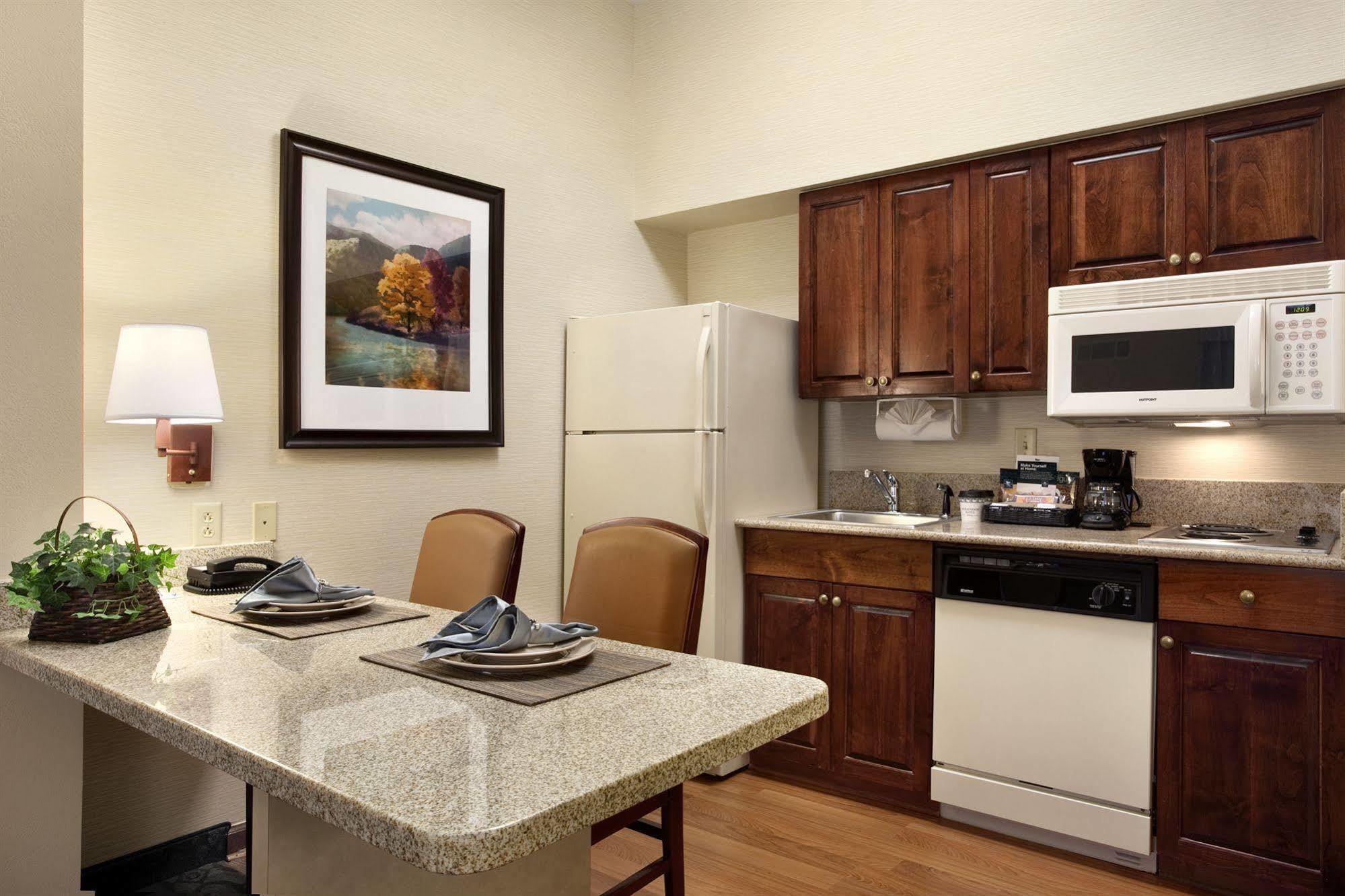 Homewood Suites Nashville Airport Exterior photo